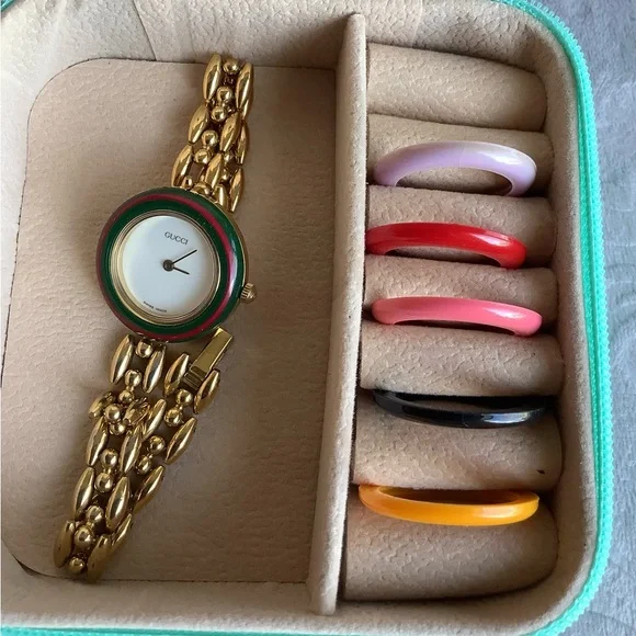 Gucci dressy chain bracelet watch with bezel set🌟🌟🌟 - Picture 10 of 11